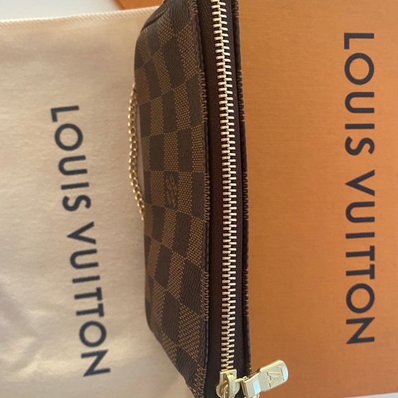 💥SOLD💥 NEW LV Mini Pochette Accessoires DE - Picture 4 of 10